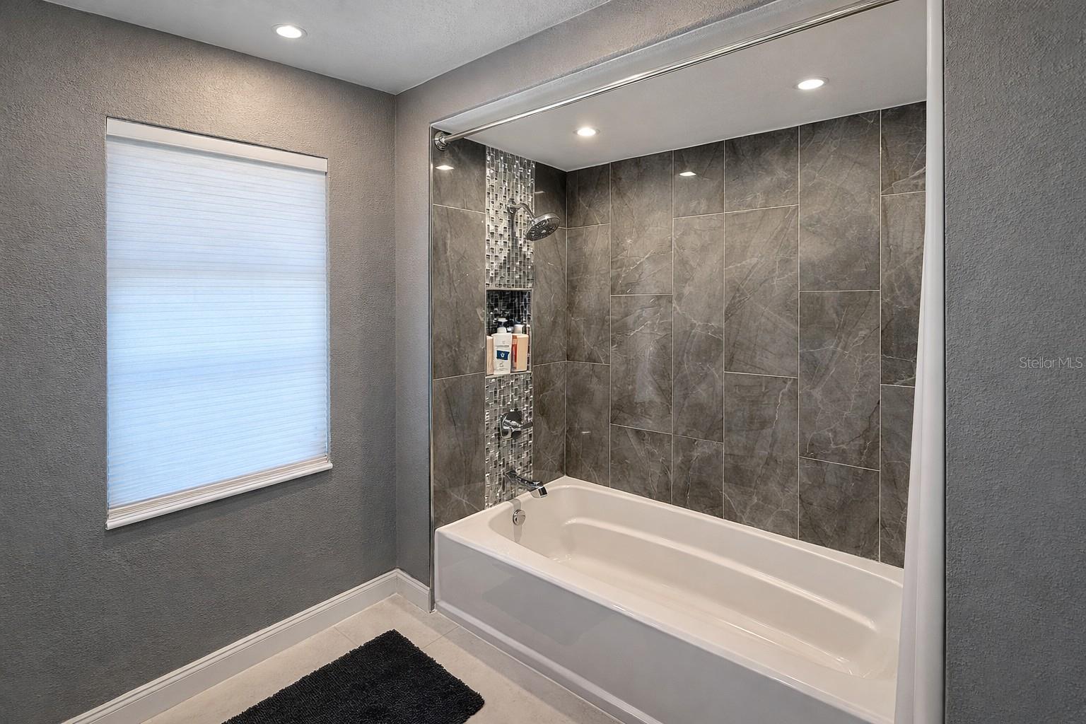 1840 FLAMETREE LN, VENICE, FL, 34293