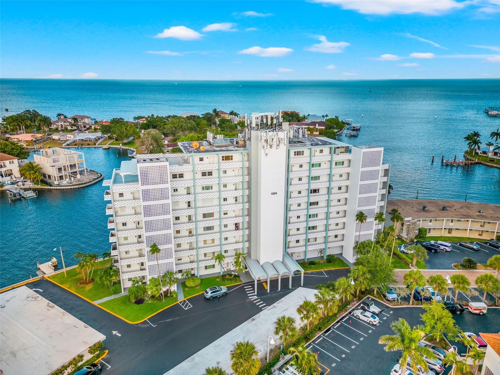 1365 SNELL ISLE BLVD NE #8D, ST PETERSBURG, FL, 33704