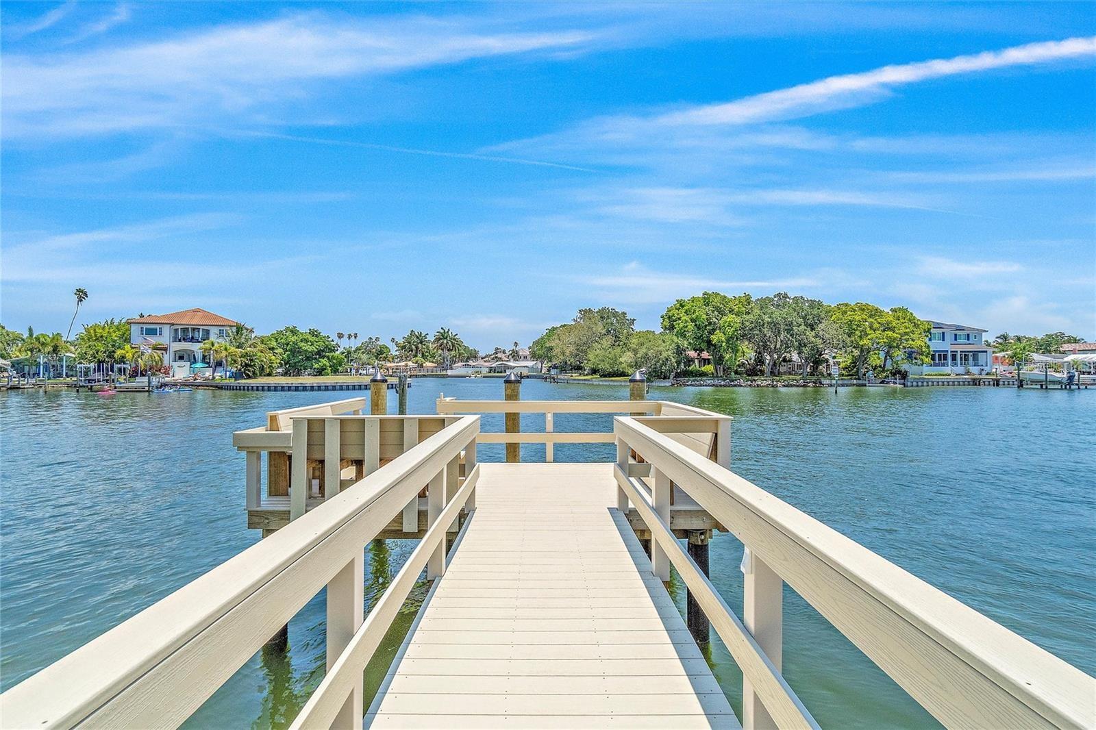 1365 SNELL ISLE BLVD NE #8D, ST PETERSBURG, FL, 33704