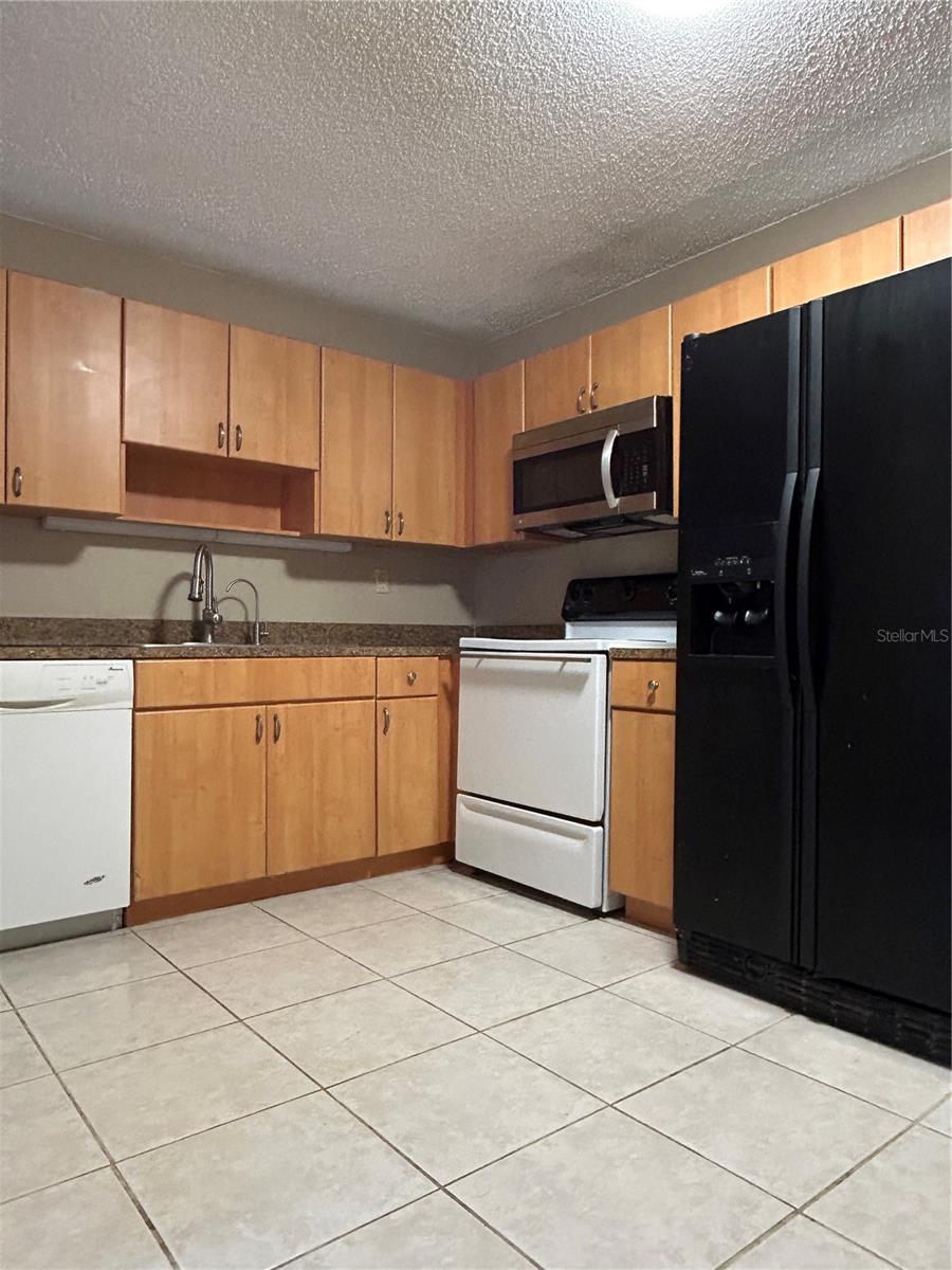 21020 VOYAGER BLVD #2, LAND O LAKES, FL, 34638