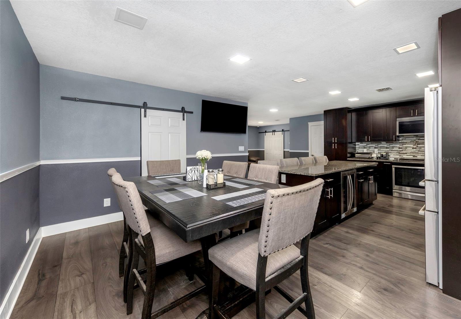 8014 N HABANA AVE, TAMPA, FL, 33614