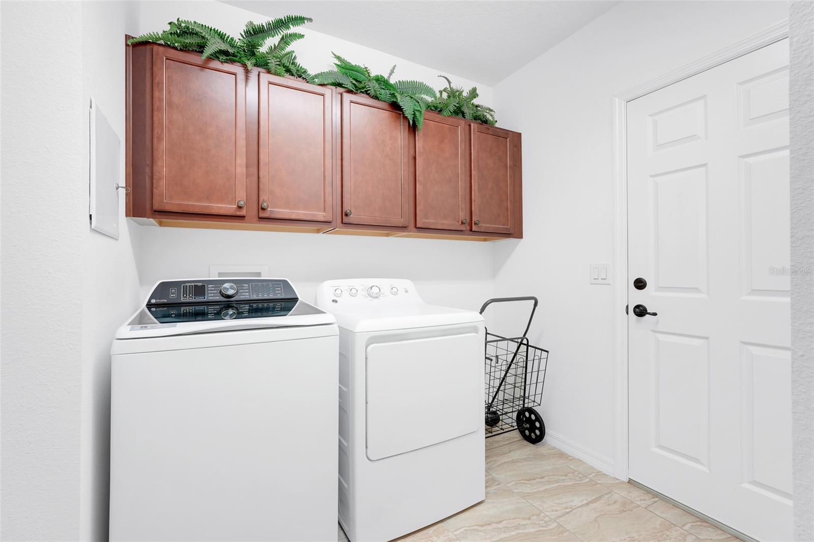 489 KESTREL DR, GROVELAND, FL, 34736