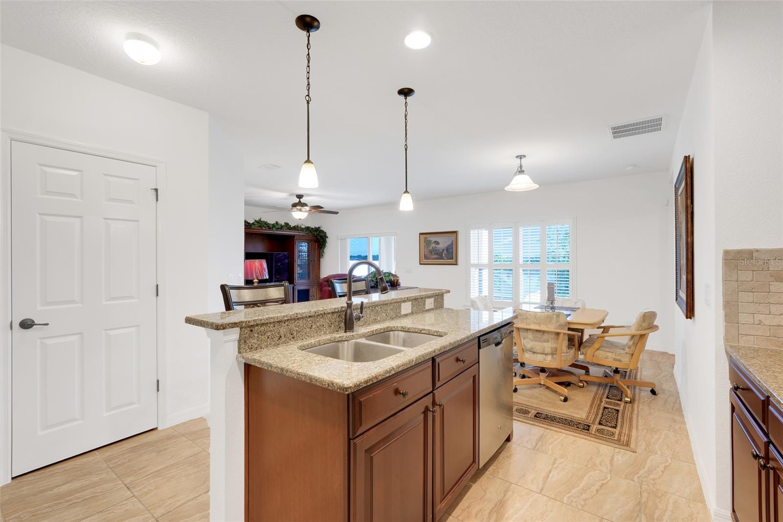 489 KESTREL DR, GROVELAND, FL, 34736