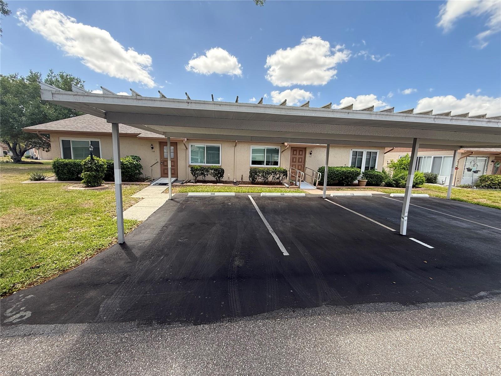 110 & 112 GLOUCESTER BLVD #110 & 112, SUN CITY CENTER, FL, 33573