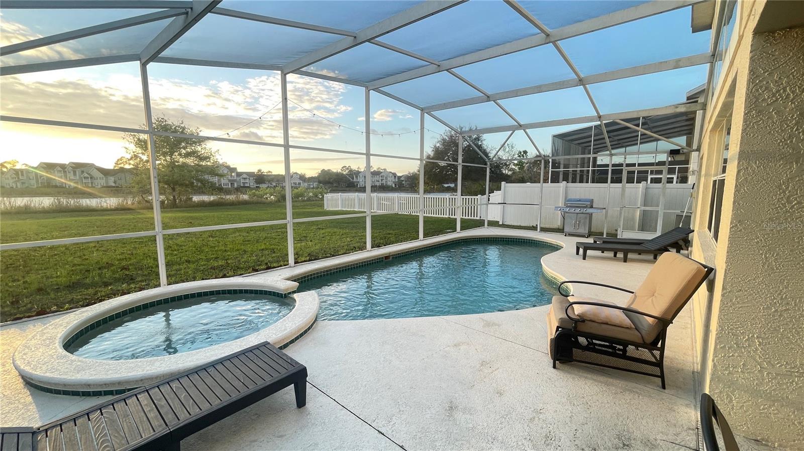 642 PINEWOOD DR, DAVENPORT, FL, 33896