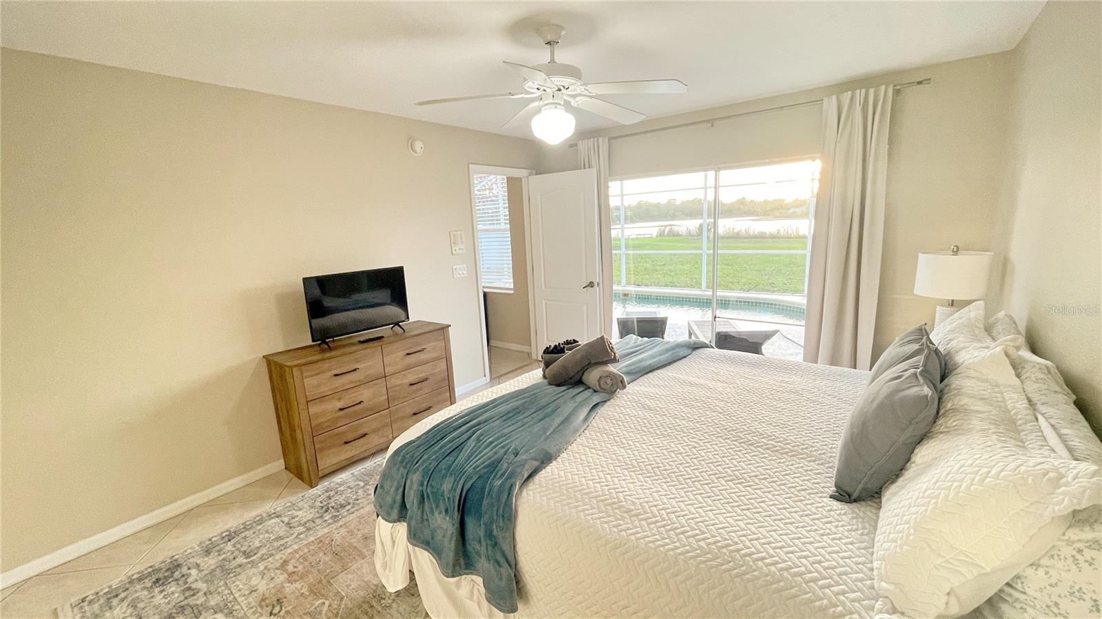 642 PINEWOOD DR, DAVENPORT, FL, 33896