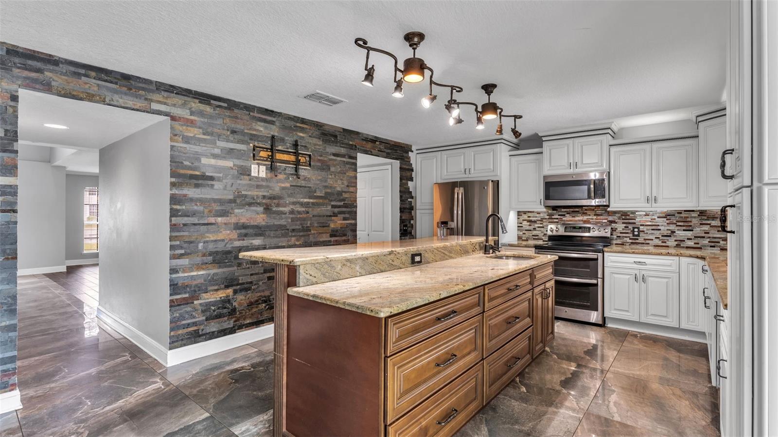 5187 SPANISH OAKS LN, LAKELAND, FL, 33805