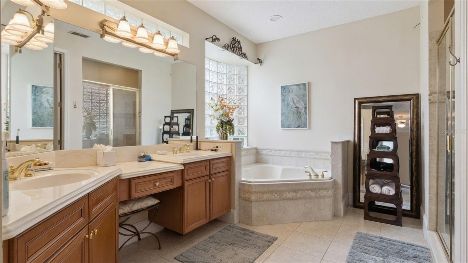 1329 GLENHEATHER DR, WINDERMERE, FL, 34786