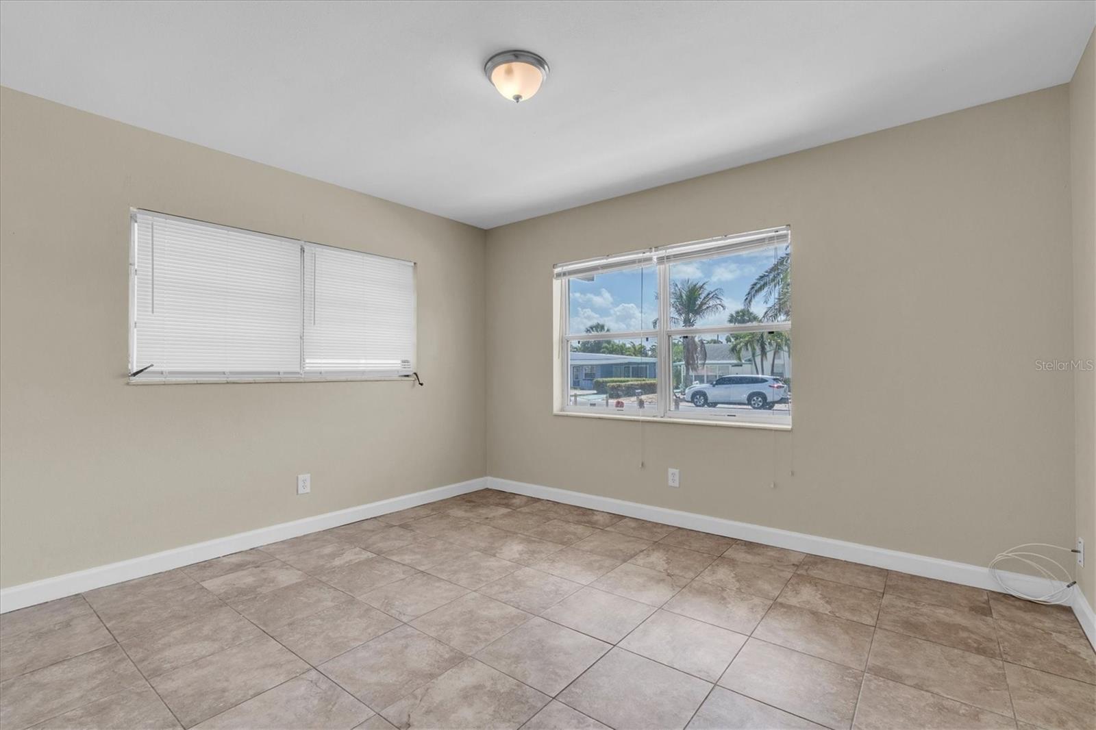 333 72ND AVE, ST PETE BEACH, FL, 33706