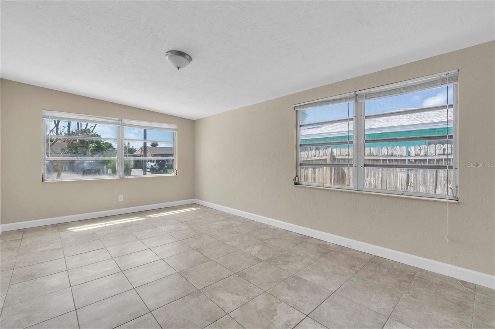 333 72ND AVE, ST PETE BEACH, FL, 33706