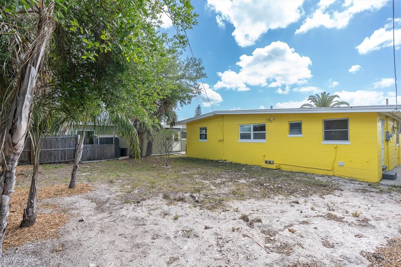 333 72ND AVE, ST PETE BEACH, FL, 33706