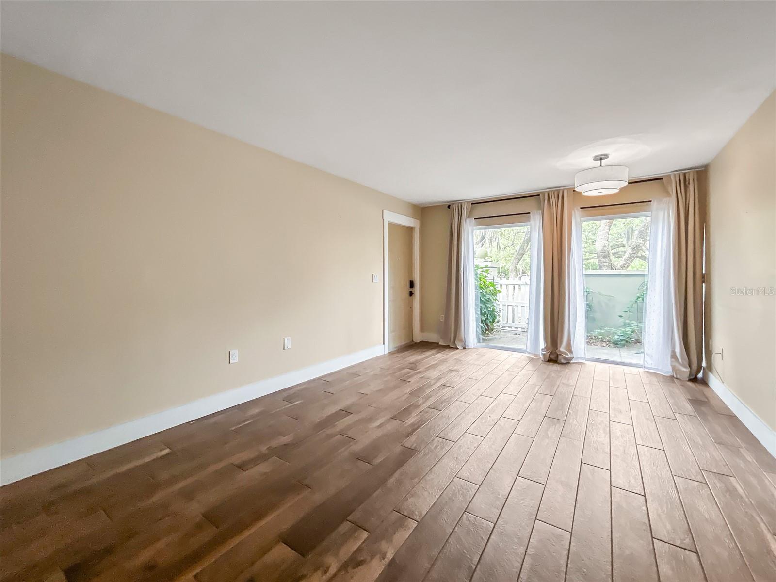 6206 GREENLEAF LN, TAMPA, FL, 33617