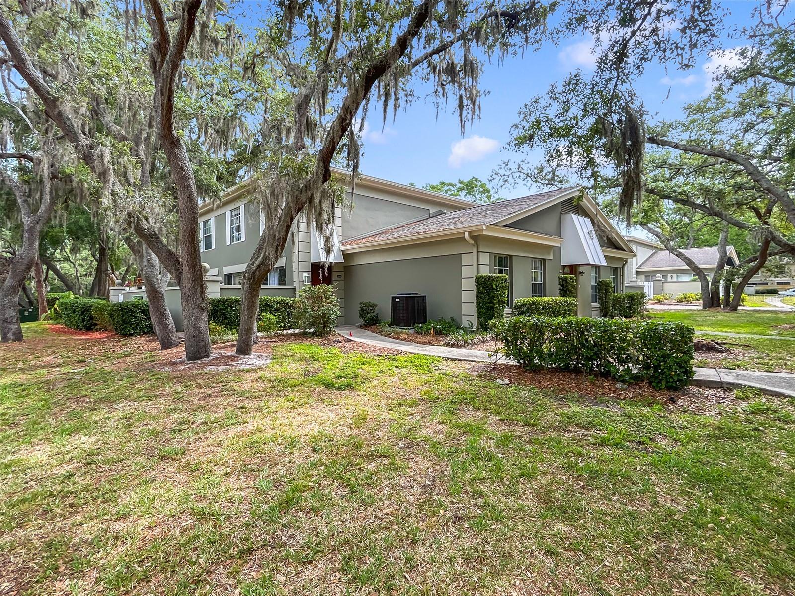 6206 GREENLEAF LN, TAMPA, FL, 33617
