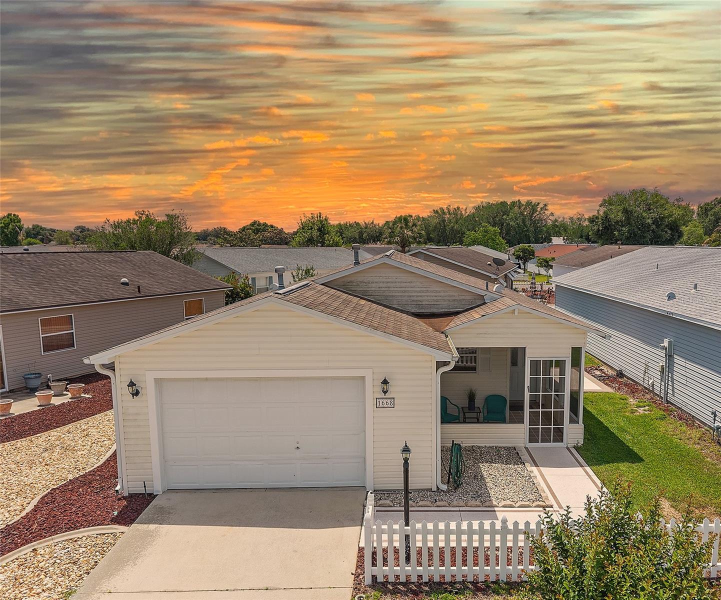 1668 CAMPOS DR, THE VILLAGES, FL, 32162