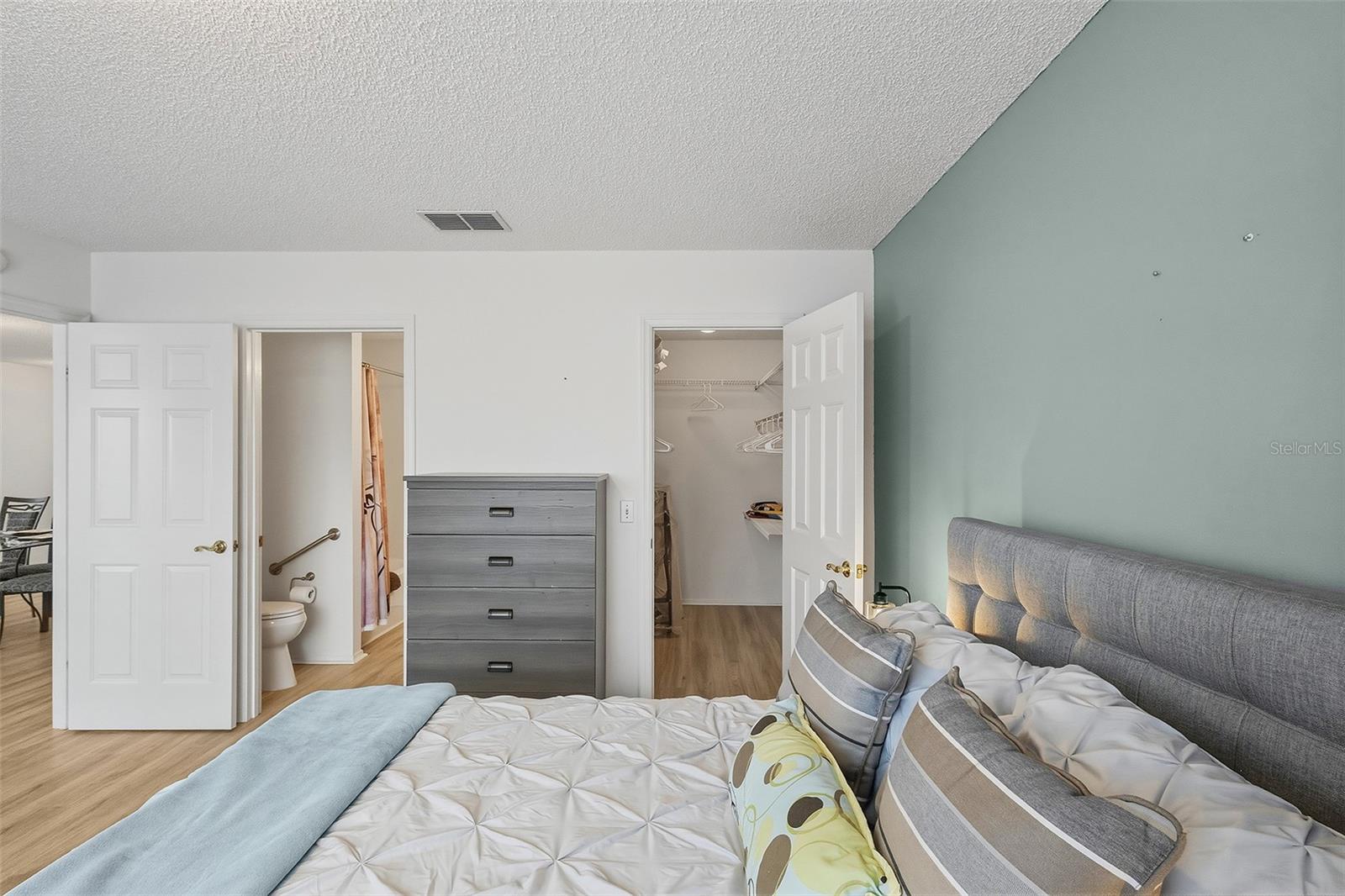 1668 CAMPOS DR, THE VILLAGES, FL, 32162