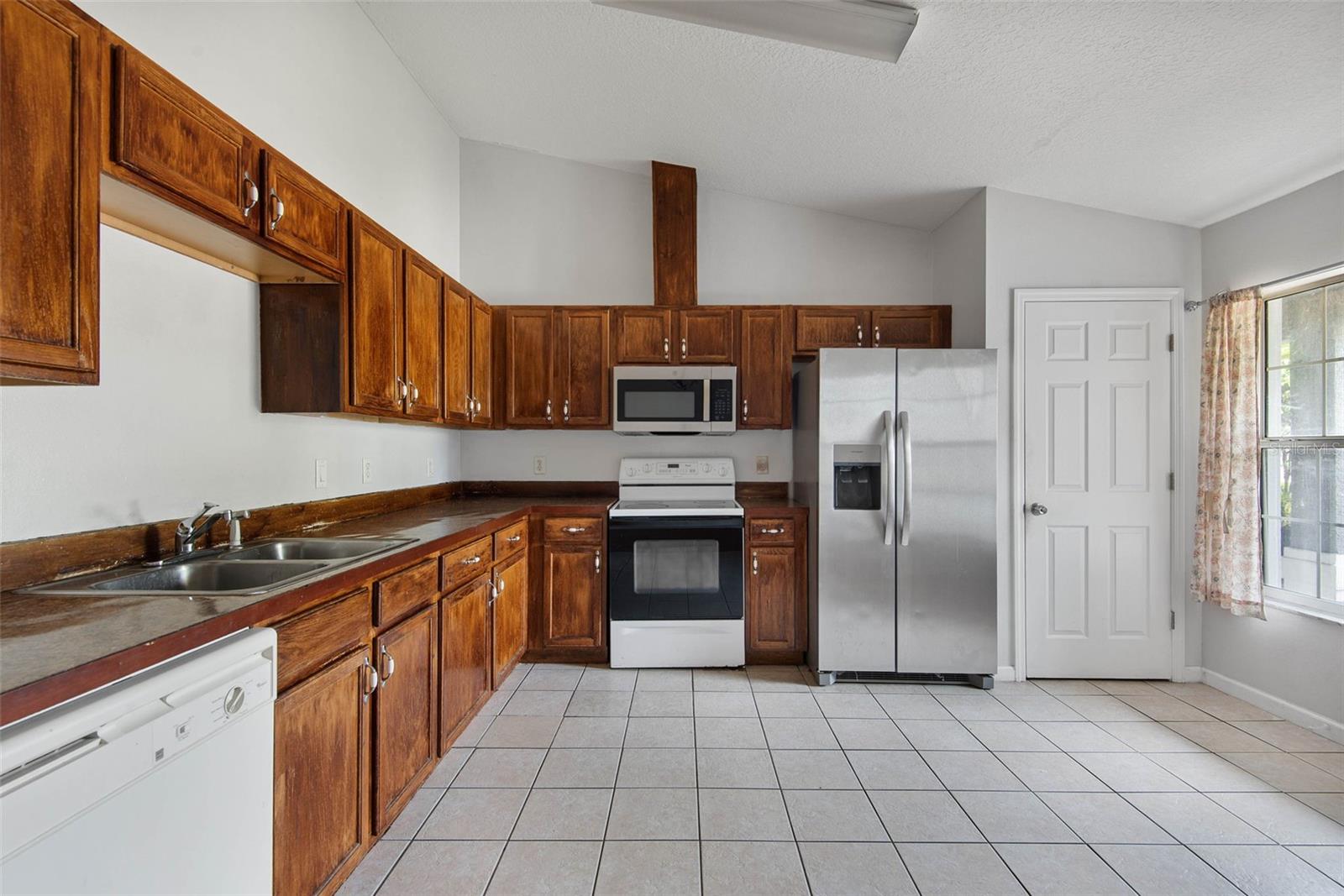8 RAINSTONE LN, PALM COAST, FL, 32164