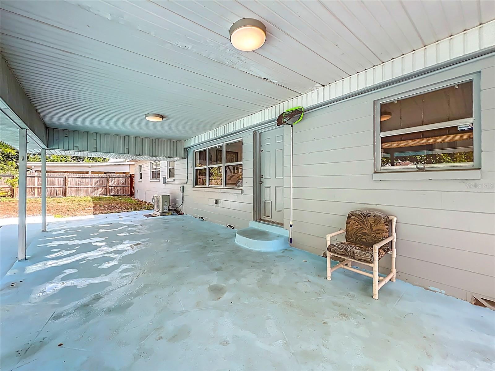 1700 EDMUNDSHIRE RD, ORLANDO, FL, 32812