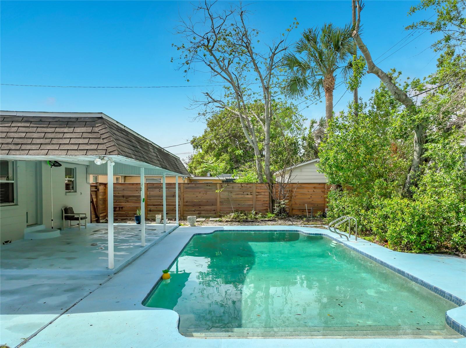 1700 EDMUNDSHIRE RD, ORLANDO, FL, 32812