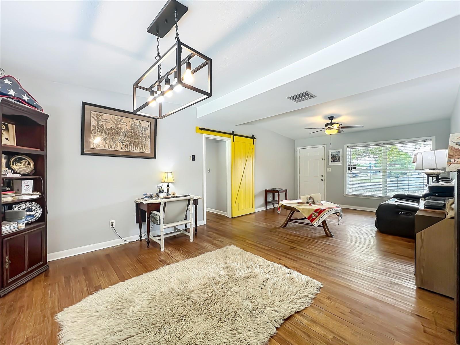 1700 EDMUNDSHIRE RD, ORLANDO, FL, 32812