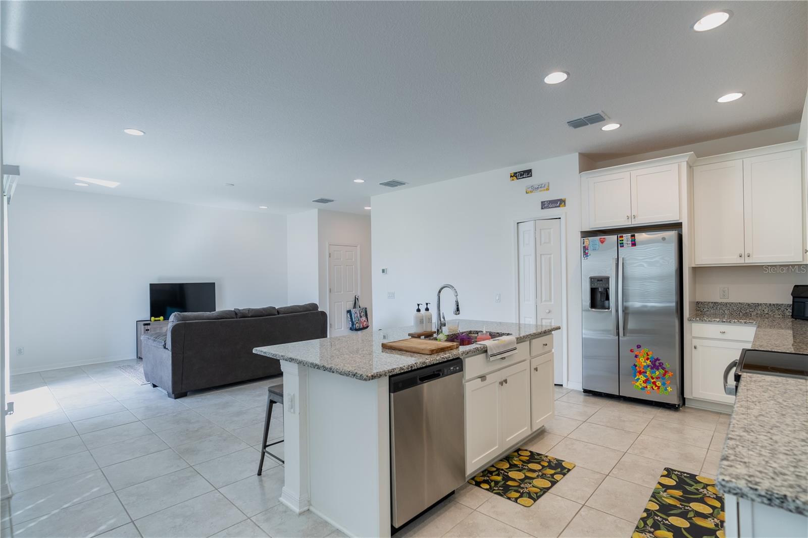 37860 BEACON BRICK DR, ZEPHYRHILLS, FL, 33540