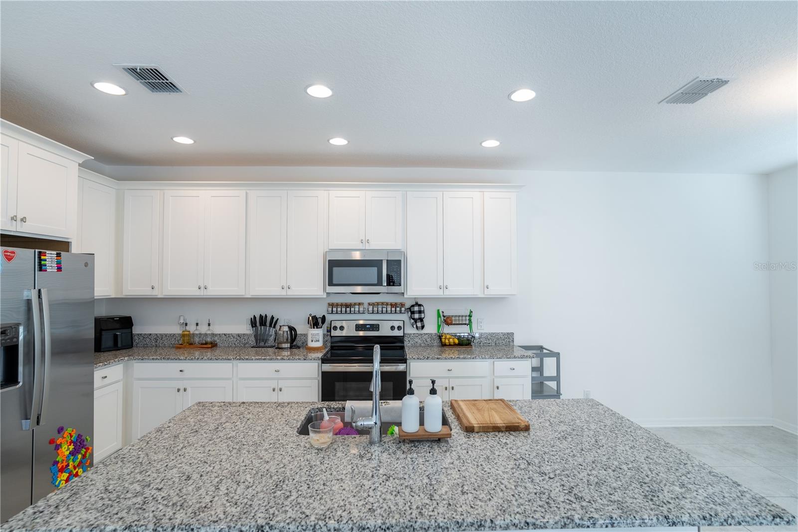 37860 BEACON BRICK DR, ZEPHYRHILLS, FL, 33540