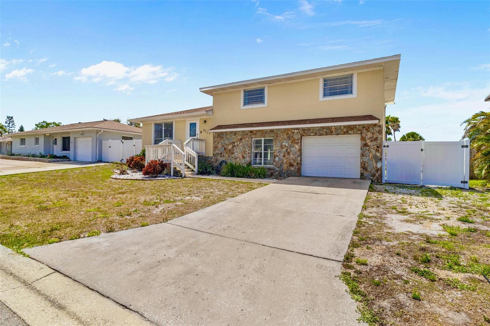 8517 43RD AVE W, BRADENTON, FL, 34209