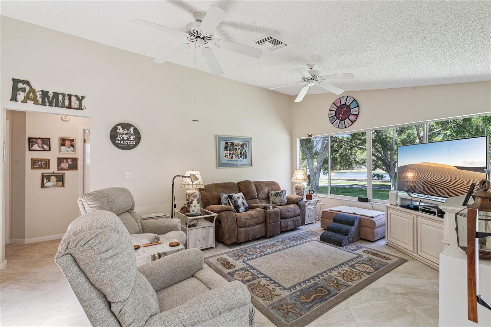 25933 NEWCOMBE CIR, LEESBURG, FL, 34748