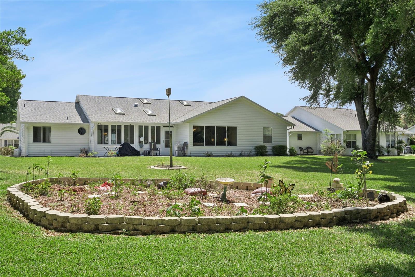 25933 NEWCOMBE CIR, LEESBURG, FL, 34748