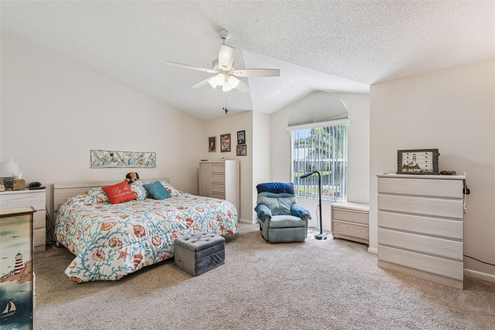 25933 NEWCOMBE CIR, LEESBURG, FL, 34748