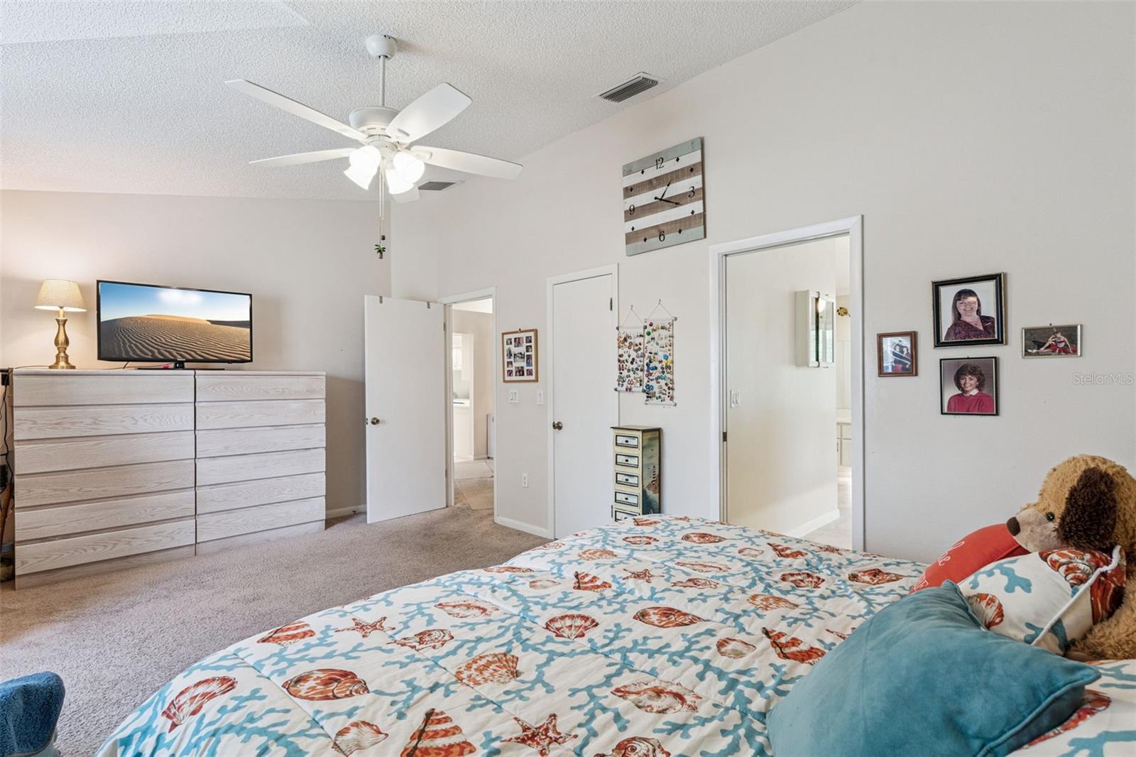 25933 NEWCOMBE CIR, LEESBURG, FL, 34748