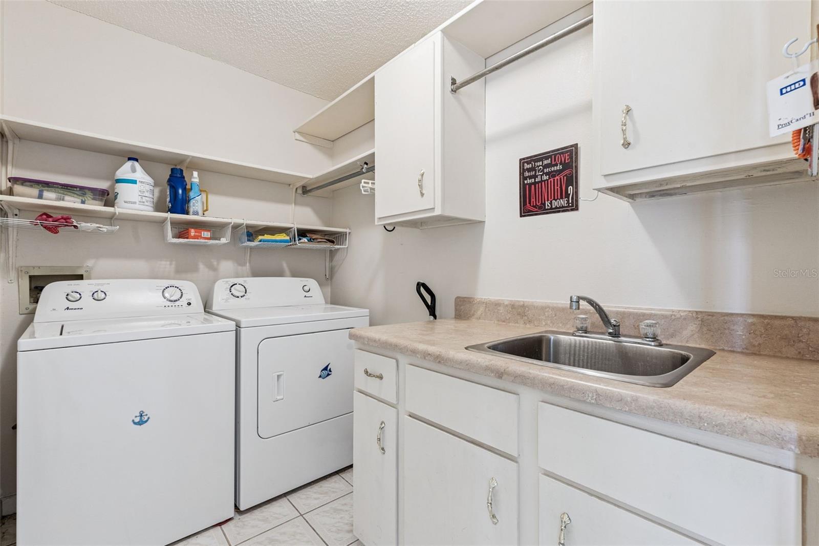 25933 NEWCOMBE CIR, LEESBURG, FL, 34748