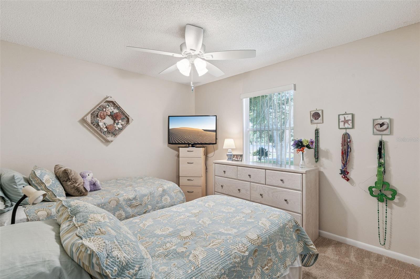 25933 NEWCOMBE CIR, LEESBURG, FL, 34748