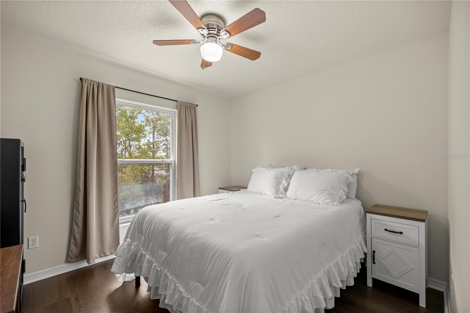 8121 COUNTY ROAD 243B, WILDWOOD, FL, 34785