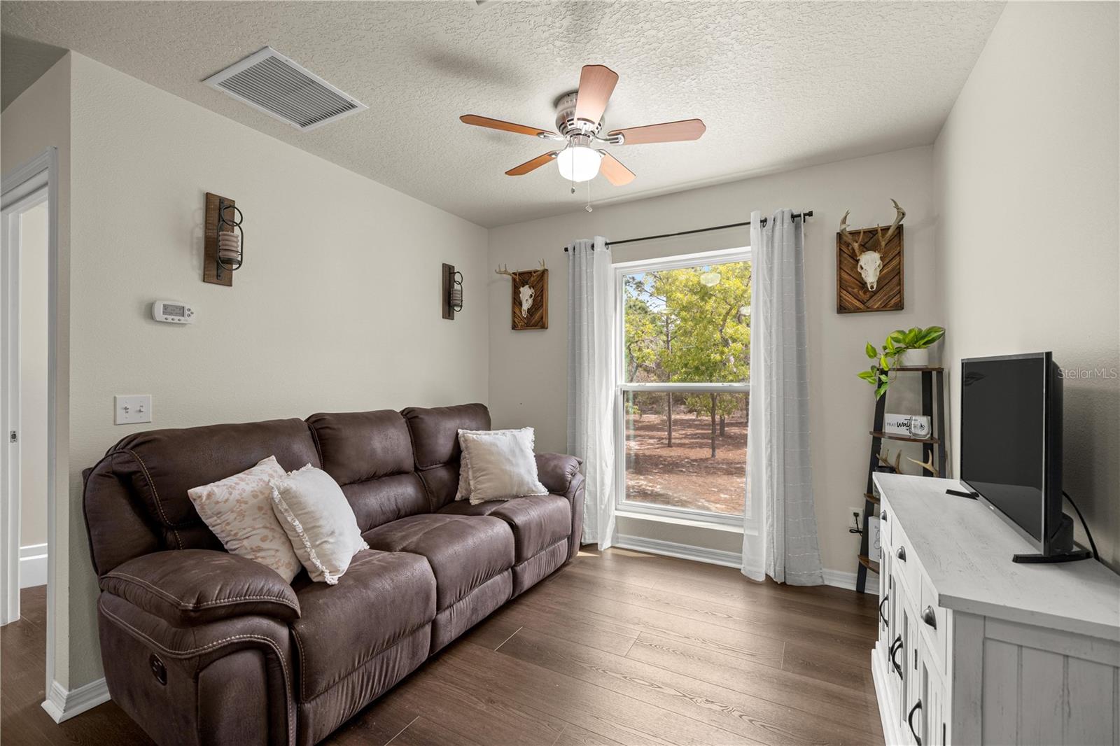 8121 COUNTY ROAD 243B, WILDWOOD, FL, 34785