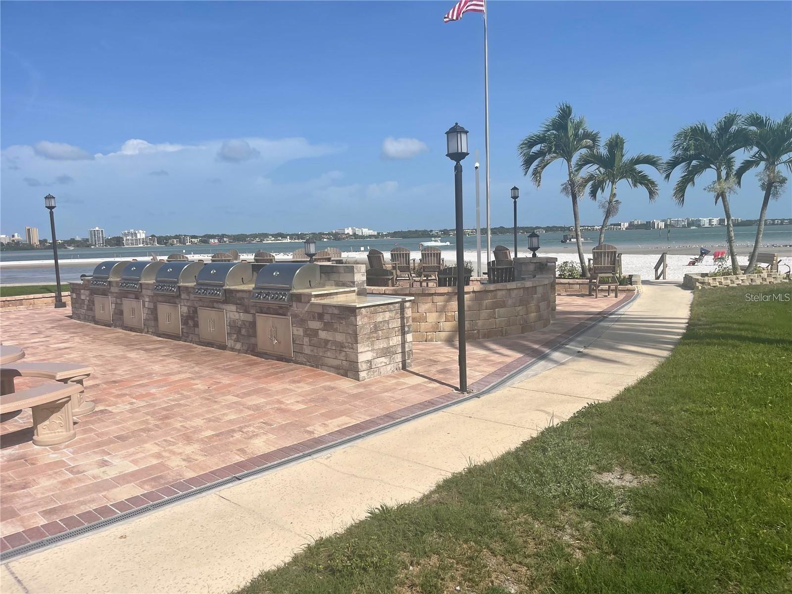 851 BAYWAY BLVD #103, CLEARWATER BEACH, FL, 33767