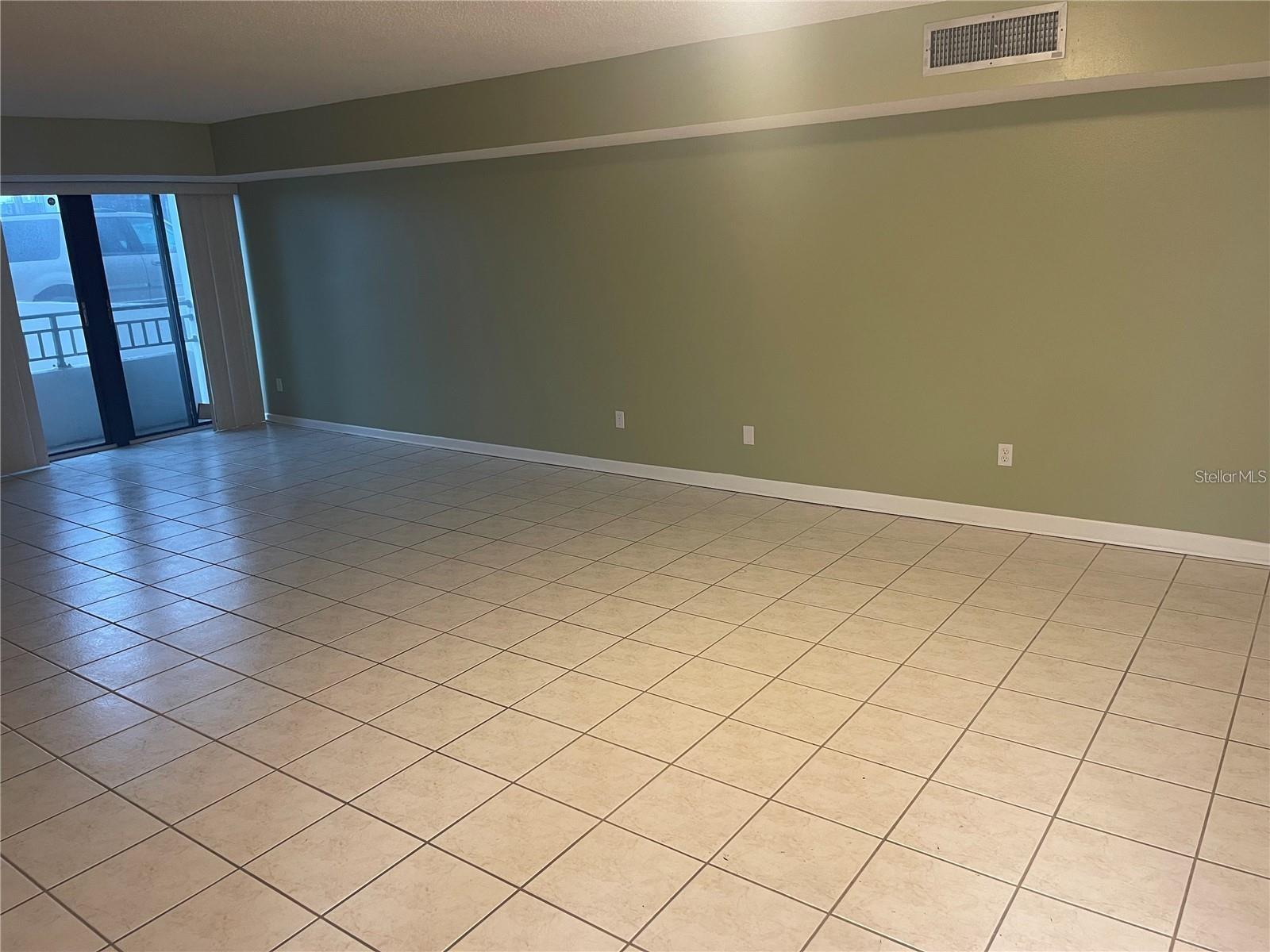 851 BAYWAY BLVD #103, CLEARWATER BEACH, FL, 33767