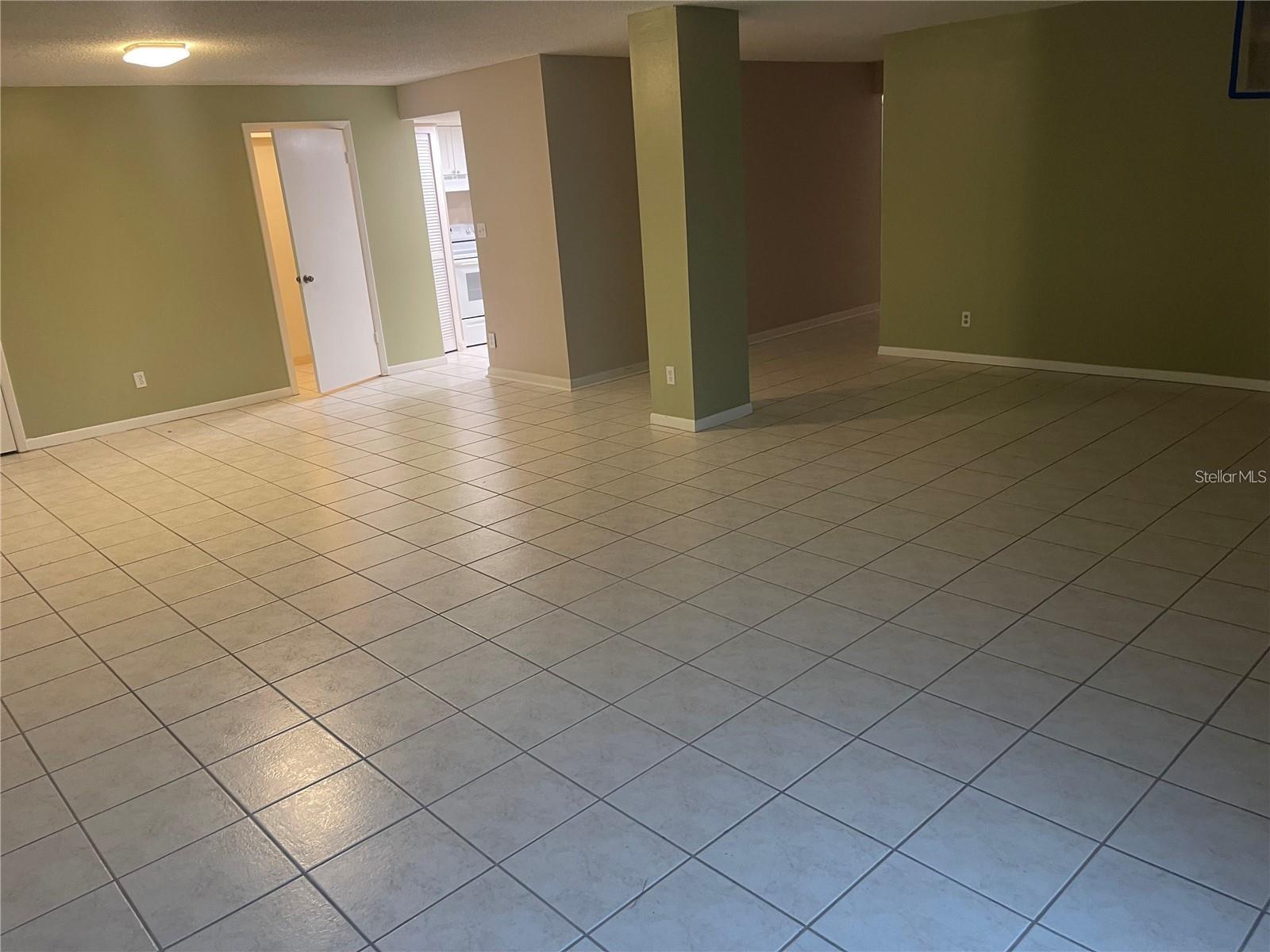 851 BAYWAY BLVD #103, CLEARWATER BEACH, FL, 33767