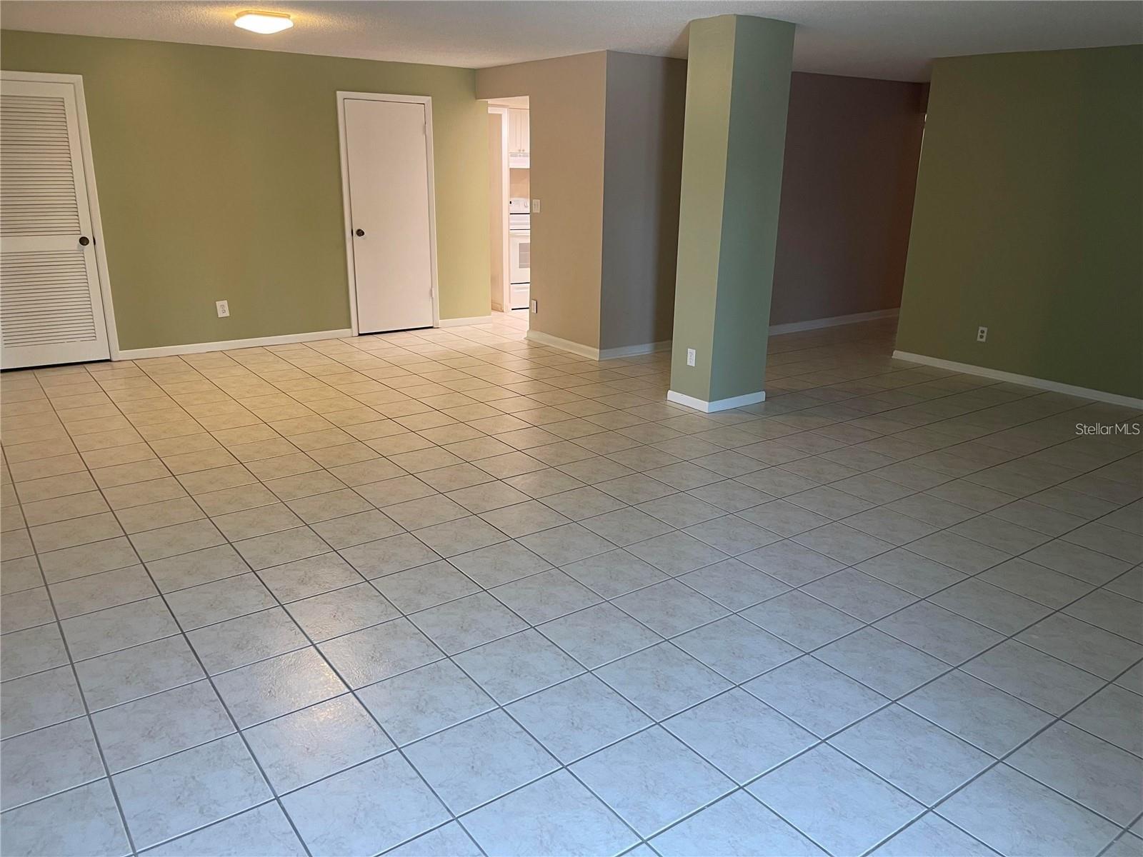 851 BAYWAY BLVD #103, CLEARWATER BEACH, FL, 33767
