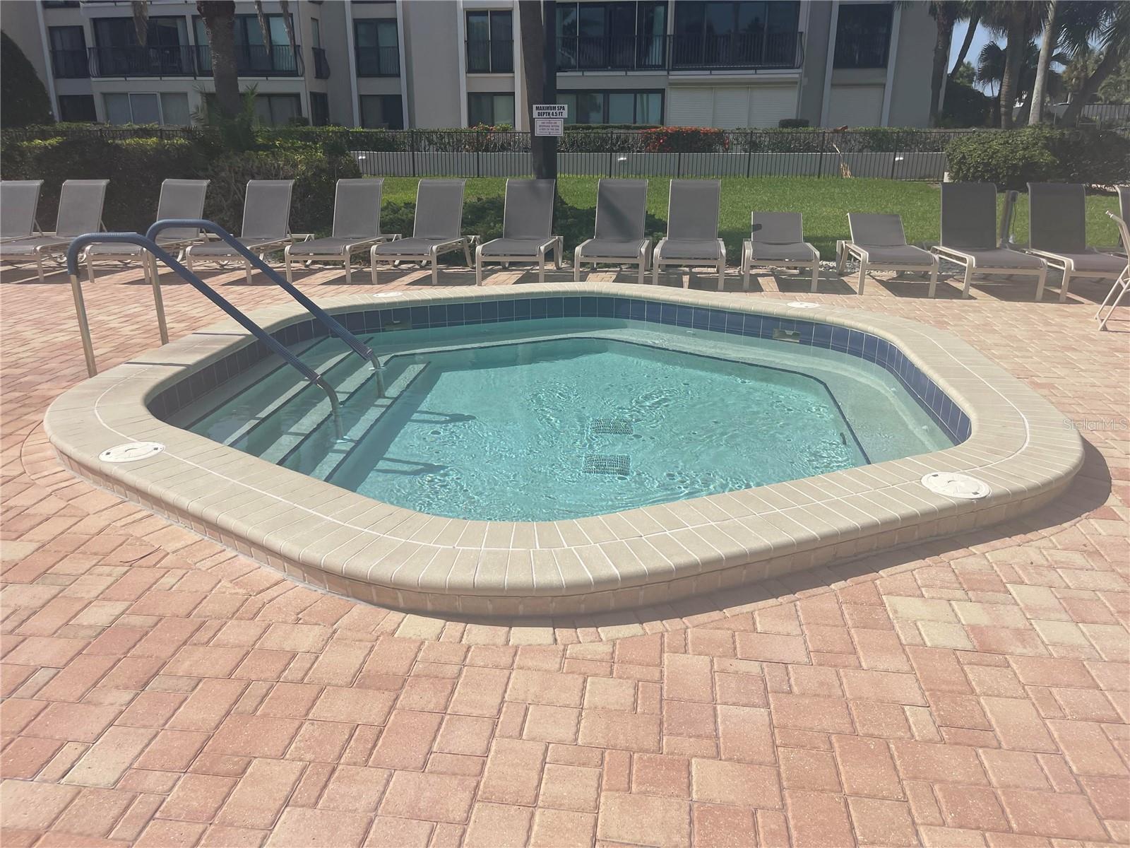 851 BAYWAY BLVD #103, CLEARWATER BEACH, FL, 33767