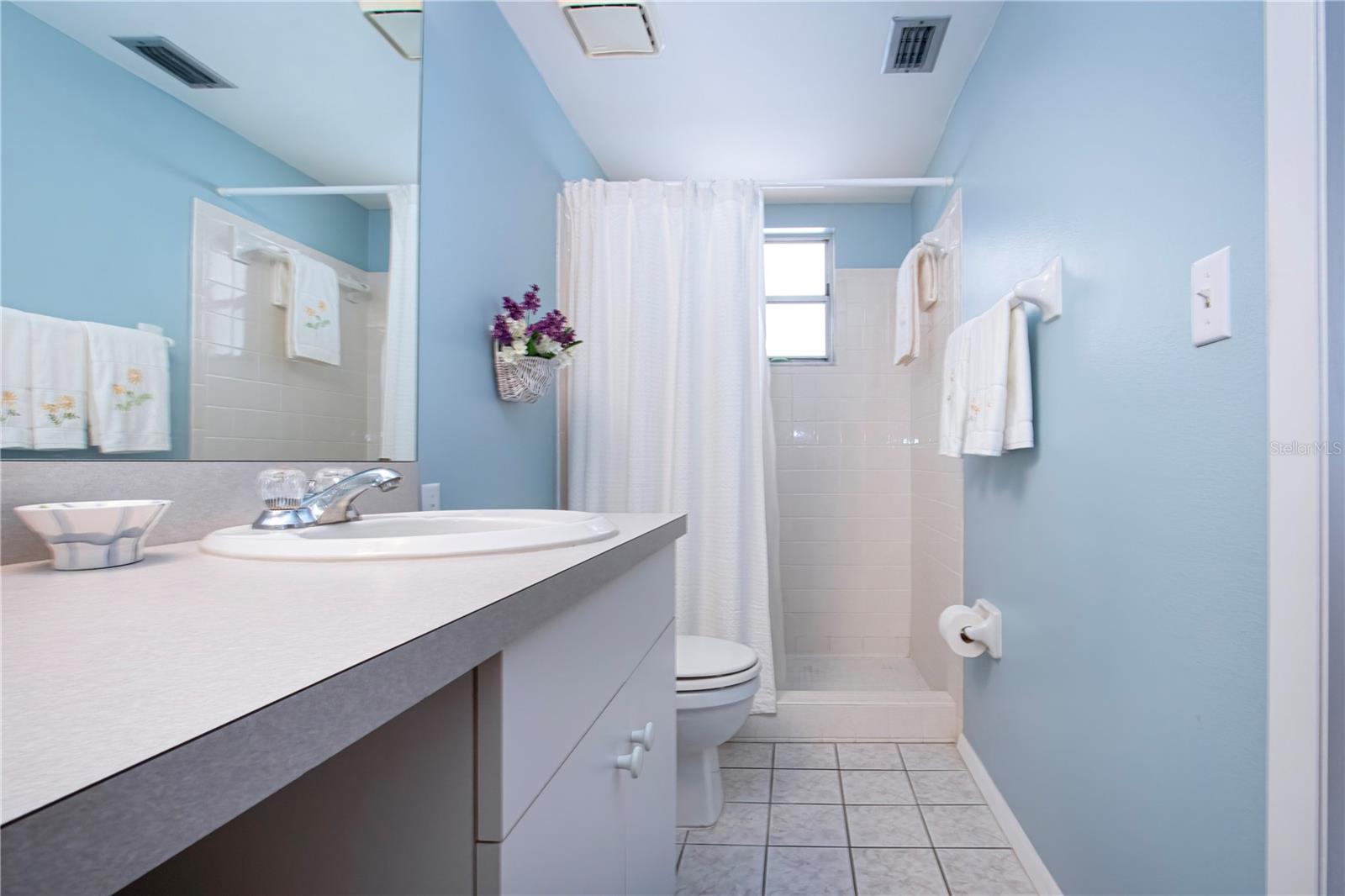 390 301 BLVD W #12D, BRADENTON, FL, 34205