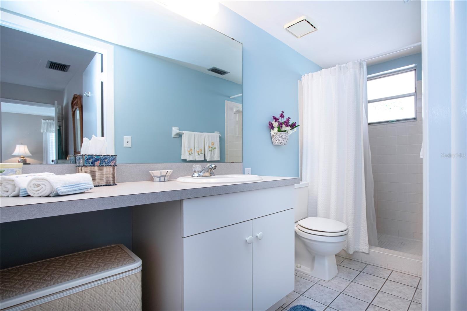 390 301 BLVD W #12D, BRADENTON, FL, 34205