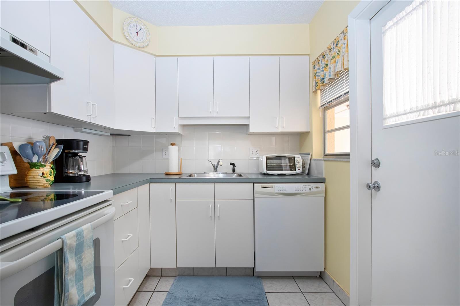 390 301 BLVD W #12D, BRADENTON, FL, 34205