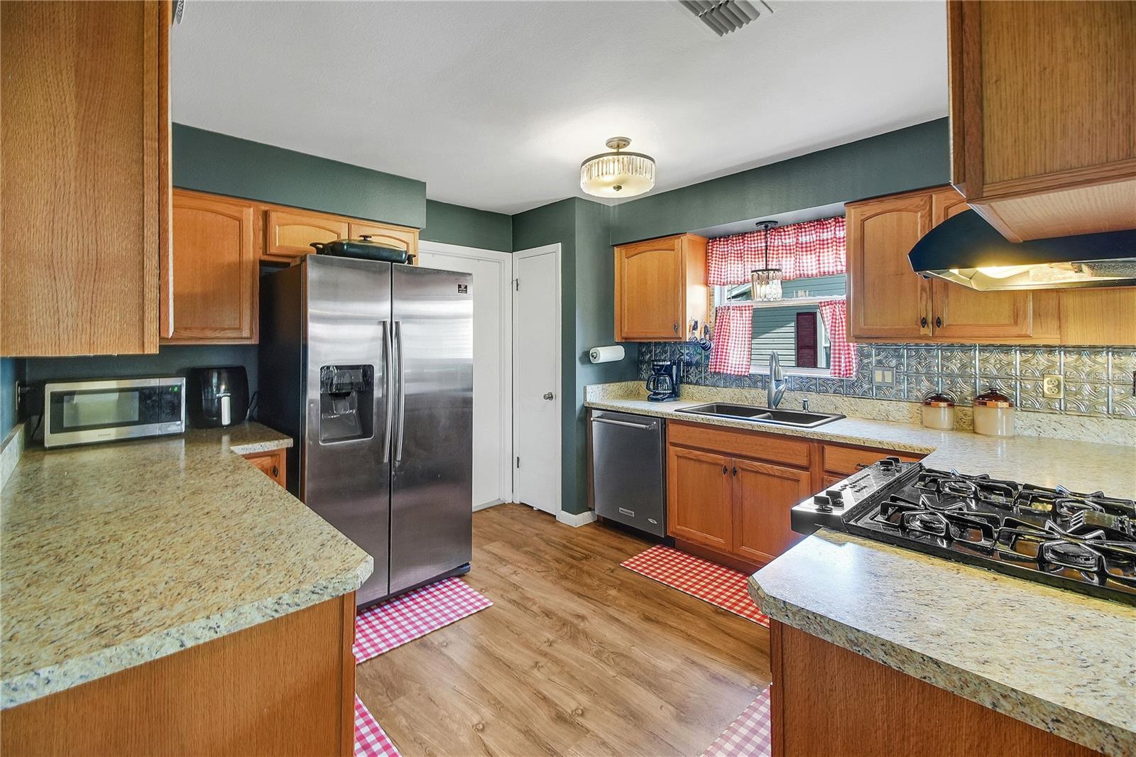 2218 ORKNEY DR, LEESBURG, FL, 34788