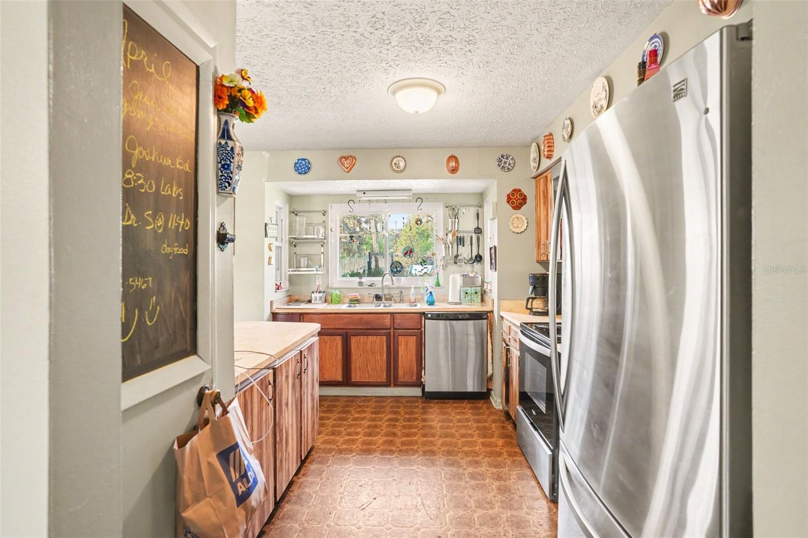 11207 CREEKVIEW DR, RIVERVIEW, FL, 33569