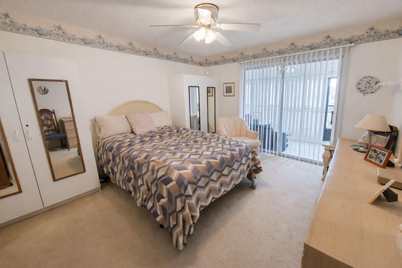 1428 ARROWHEAD CIR W, CLEARWATER, FL, 33759