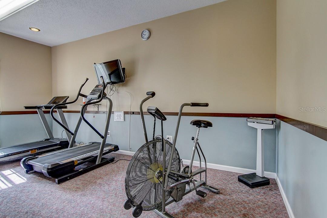 1428 ARROWHEAD CIR W, CLEARWATER, FL, 33759
