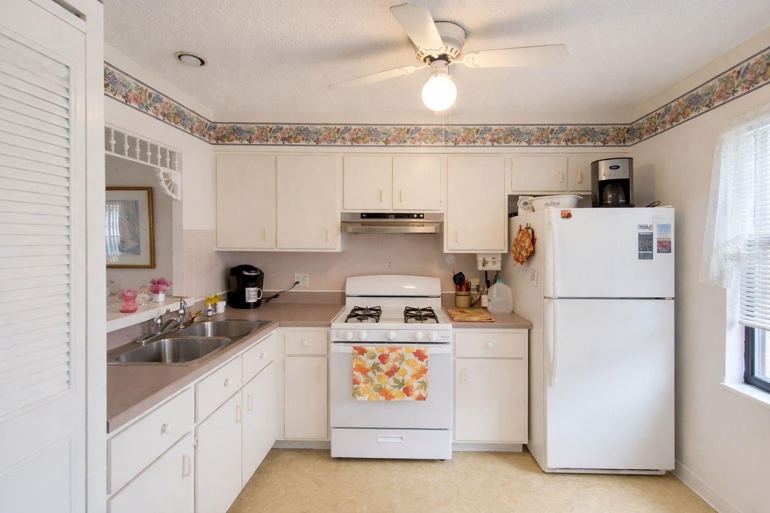 1428 ARROWHEAD CIR W, CLEARWATER, FL, 33759