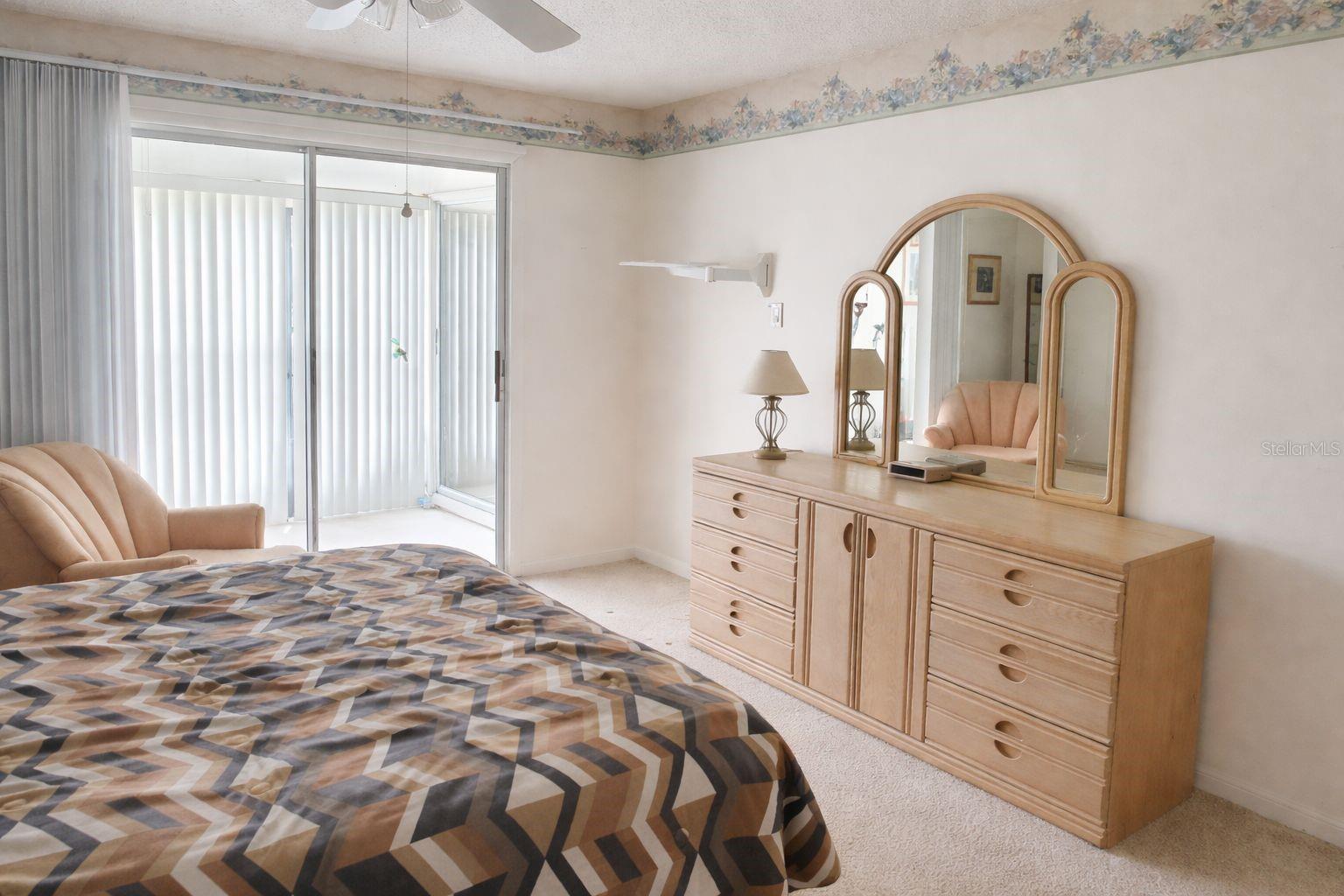1428 ARROWHEAD CIR W, CLEARWATER, FL, 33759
