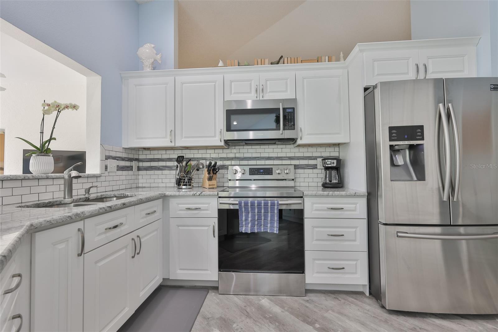 2422 E DEL WEBB BLVD, SUN CITY CENTER, FL, 33573
