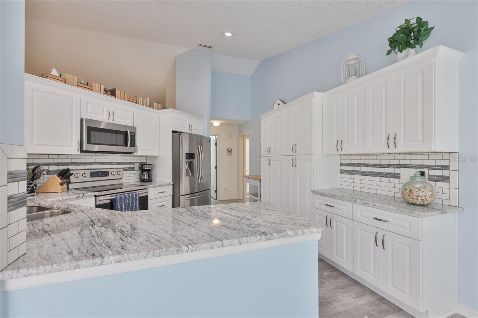 2422 E DEL WEBB BLVD, SUN CITY CENTER, FL, 33573